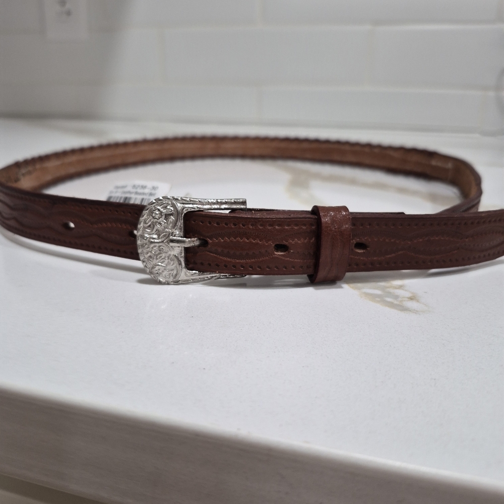 Kids 26"  Beaded Full Grain  Leather Belt. - Picture 2 of 3